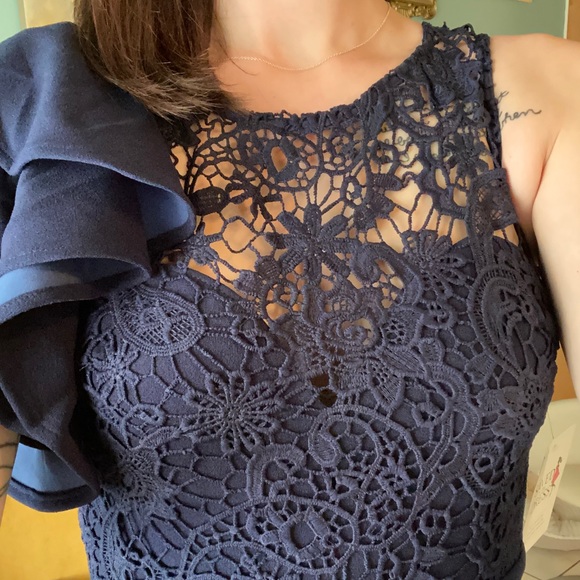 Saved by the Dress gown - Picture 3 of 3